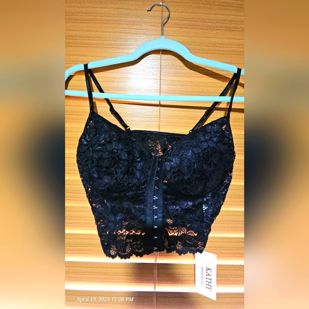BNWT Lace Top